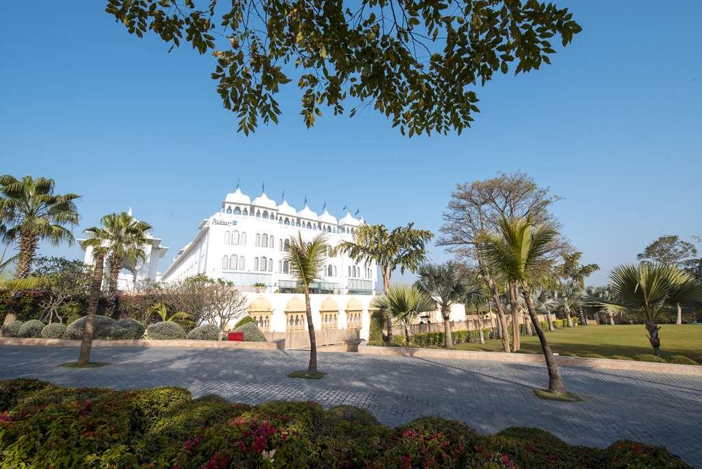 Radisson Blu Udaipur Palace Resort & Spa エクステリア 写真