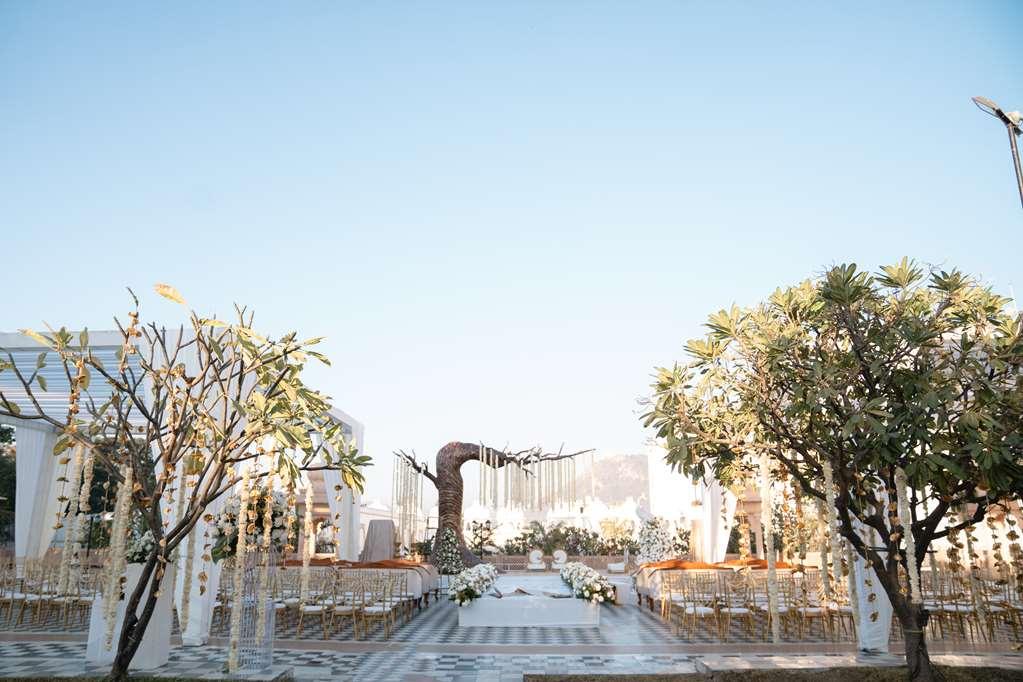 Radisson Blu Udaipur Palace Resort & Spa 設備 写真